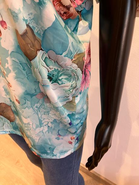 Dámska kvetovaná blúzka s otvorenými ramenami, l / m / s / xl