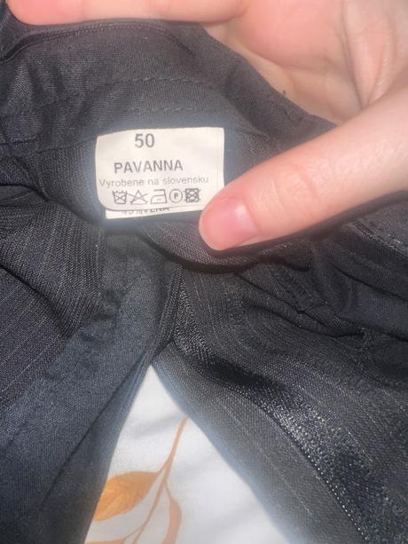 Pánsky oblek tmavý prúžkovaný, m