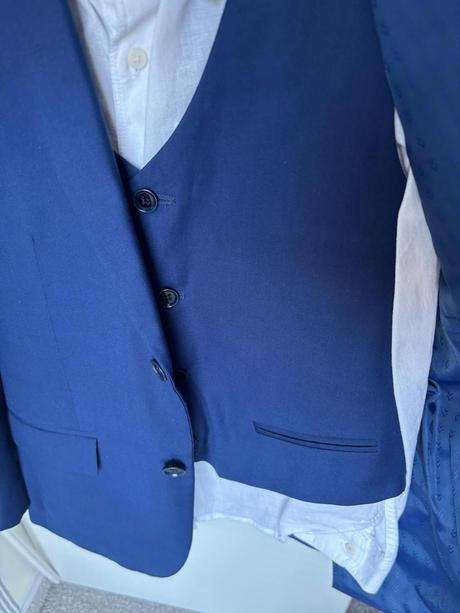 Ferrano oblek v.146, 146