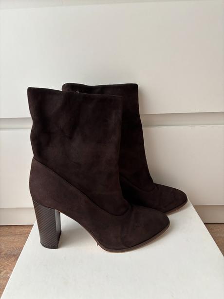 Semišové čižmy karen millen, 39