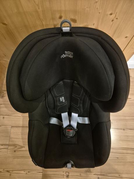 Autosedačka britax römer trifix2 i-size 76-105 cm, britax