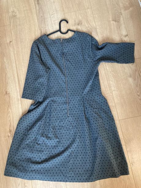 Bodkovane saty, reserved,42