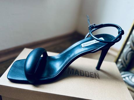 Štýlové sandále na vysokom opätku, steve madden,40