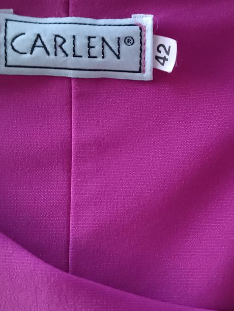 Spoločenské šaty, 42