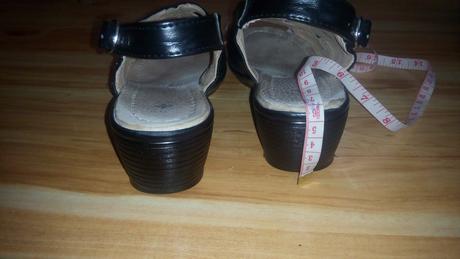 Sandály s poštou, 41