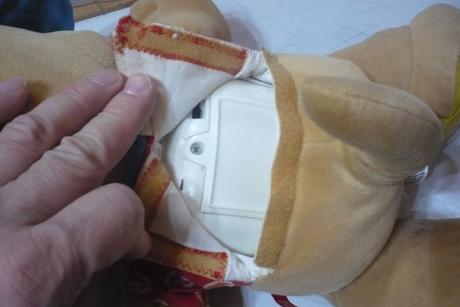 Plyšový hrací psik, 