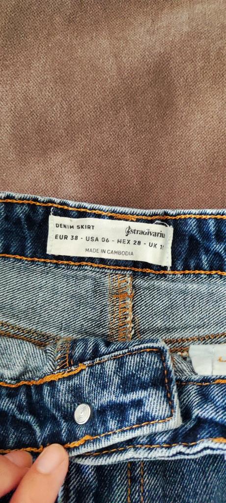 Rocková sukňa 38, stradivarius,38