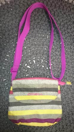 Kabelka o'neill nenošená,