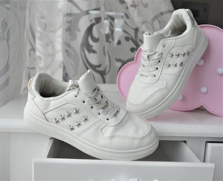 Tenisky s hviezdičkami-33, 33