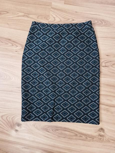 Sukna reserved, reserved,xs