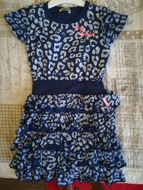 Veľmi krásne volanikove satocky, dirkje,110