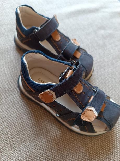 Sandalky, lasocki,24