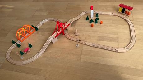 Vláčiková dráha s 2 mostami, 