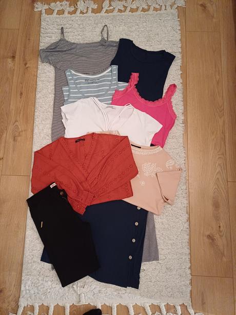 Balík dámskeho oblečenia, 37