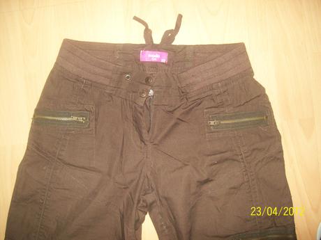 Hnedé nohavice, 146