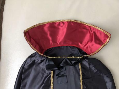 110/116 kostym,plast upira,drakula,5-6 r., 