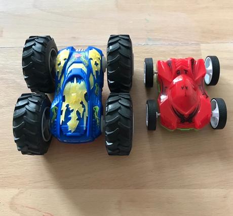 Flip  car 2 auticka, 