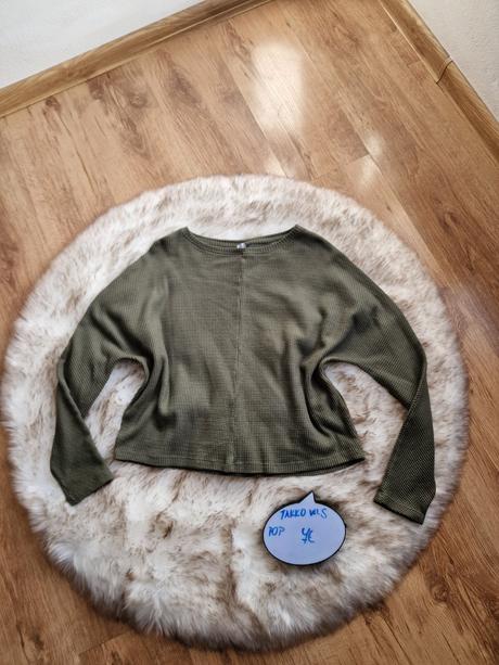 Crop top topik, takko,s