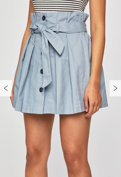 Áčková mini sukňa, 36