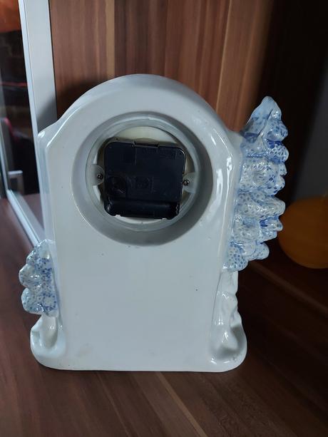 Ozdobne hodiny retro, 