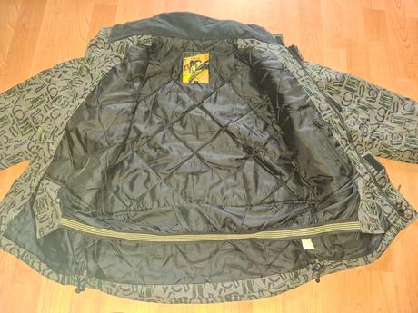 Chlapčenska bunda, 152