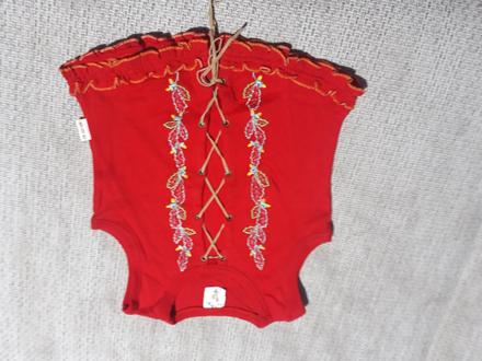 Pekné dievčenské tielko, 110