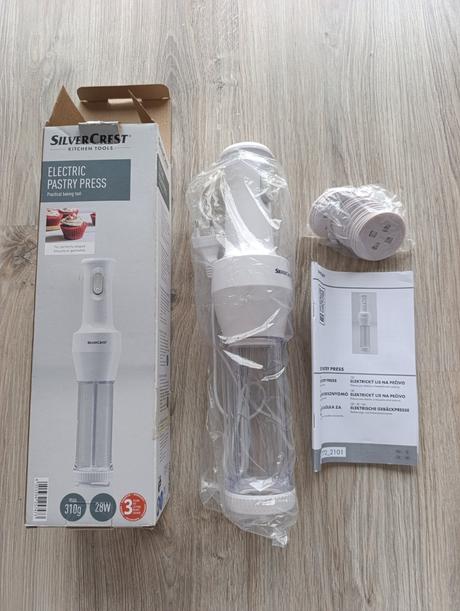 Elektrický lis na pečivo, 