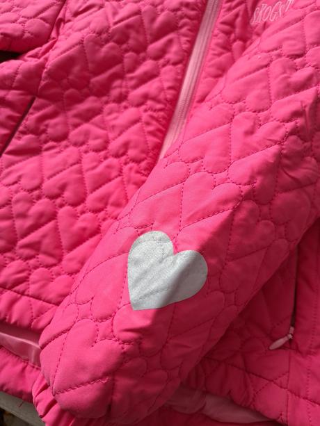 Bunda dievcenska, skogstad,104