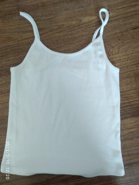 Nove tielko, s