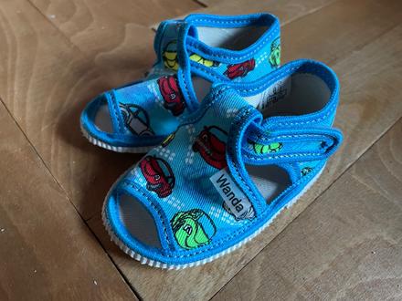 Sandálky s autíčkami wanda veľ 11,5, <17