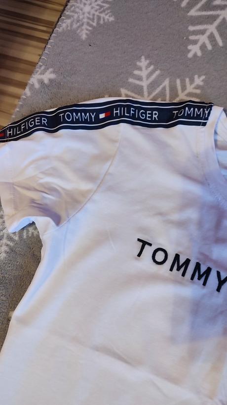 Dámske tricko, tommy hilfiger,xl