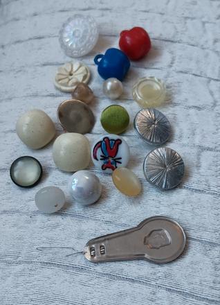 Starší mix gombíkov, 