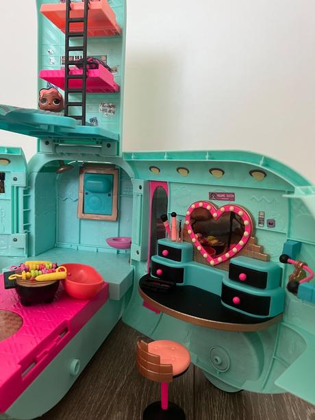Lol surprise 2 in 1 glamper fashion camper karavan, 
