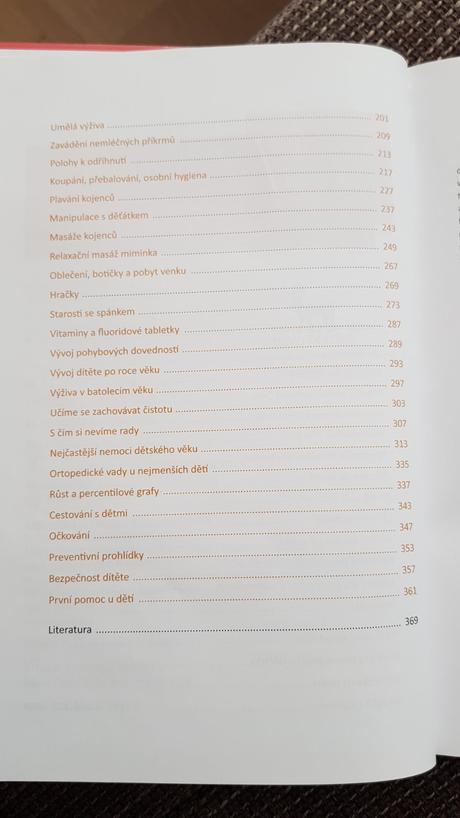 Kniha cekame detatko, 