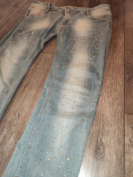 Skinny jeans veľ l -40, l
