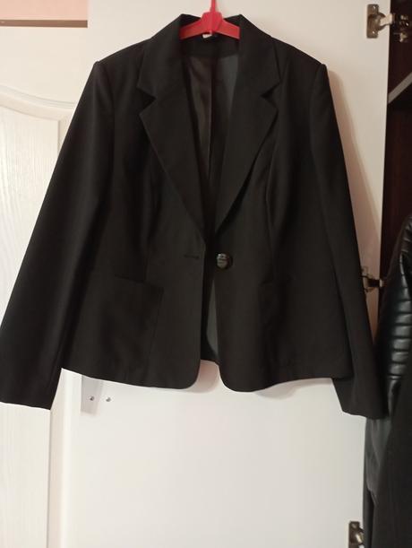 Čierny 3 dielny kostým, 42