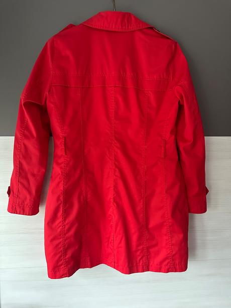 Červený trenčkot, c&a,42