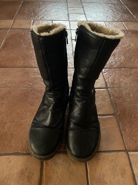 Čierne kožené cizmy, baťa,38