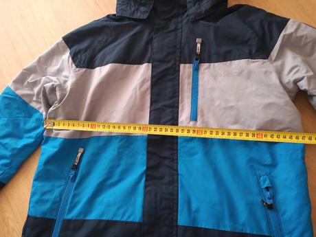 Bunda na zimu s kapucňou, 152