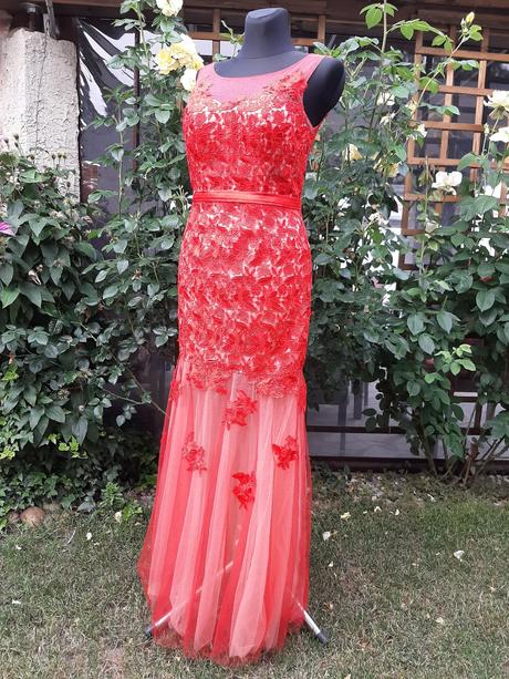 Výpredaj - spoločenské dámske šaty, ever-pretty,m