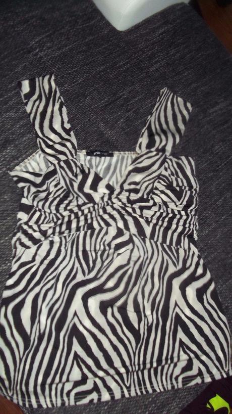 Sexy lycrovy top srdieckovy strih, xl