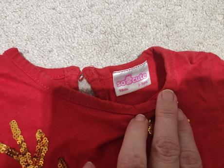 Cervene vianocne saty, 98