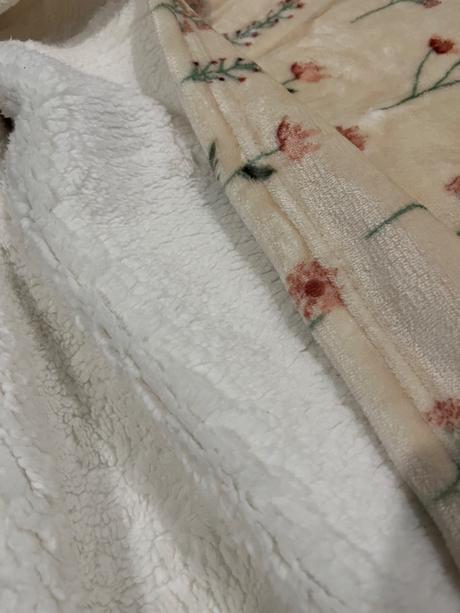 Mikina deka nova nepouzita, 