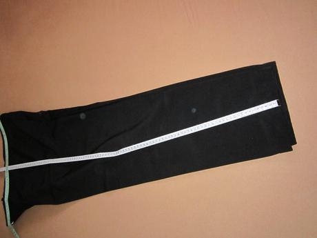 1569. elegantný oblek s dlhším sakom, 48