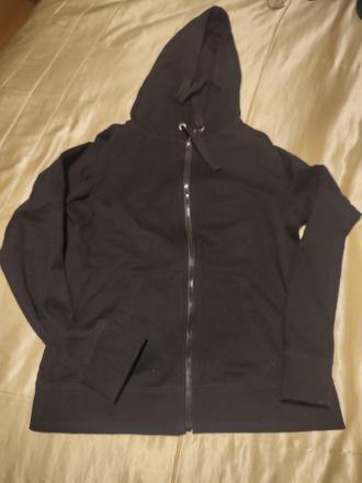 Čierna mikina na zips s kapucňou, m