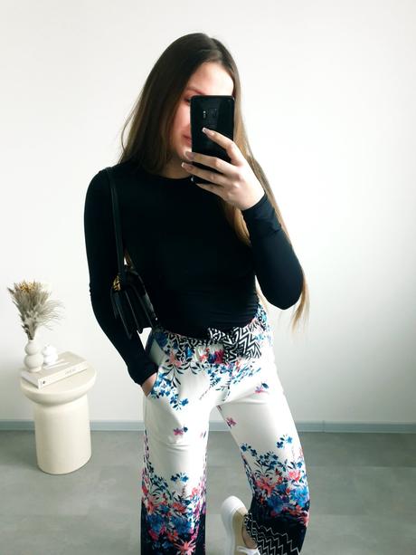 Kvetované nohavice s, s