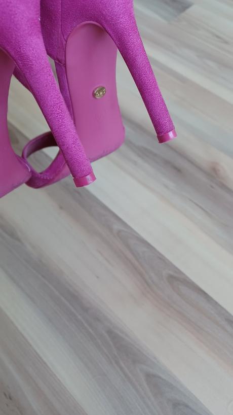 Ružové sandálky, 36