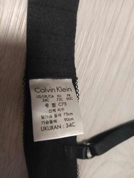 Dámska podprsenka., calvin klein,75c