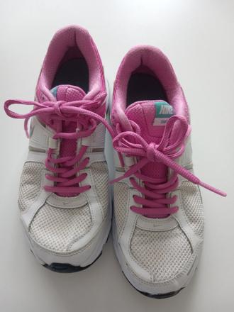 Ružovo-biele botasky, nike,37