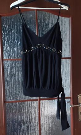Elegantný čierny top, univerzálna veľkosť,
